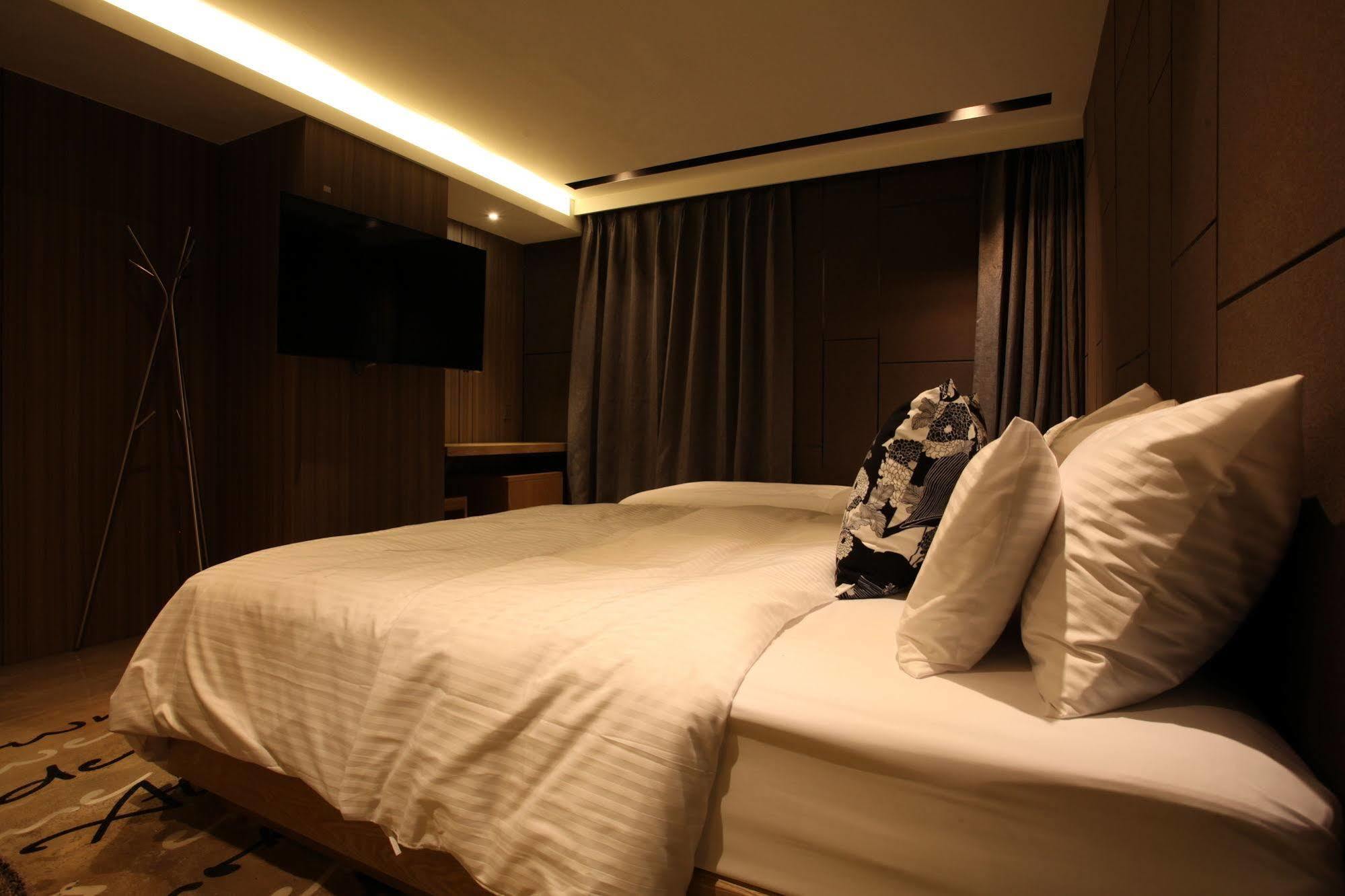 Boutique Xym Hotel 2*