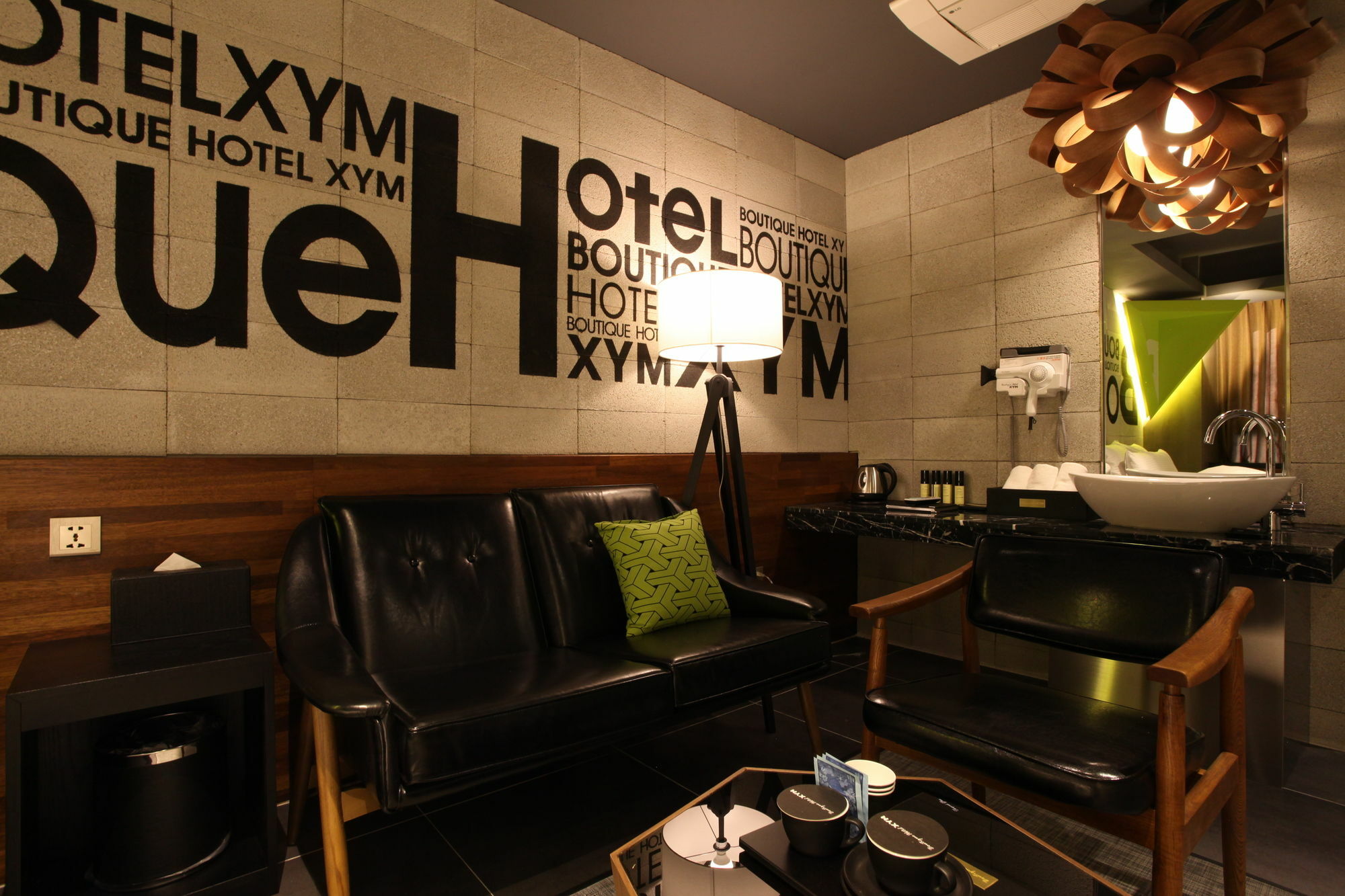 Boutique Xym Hotel